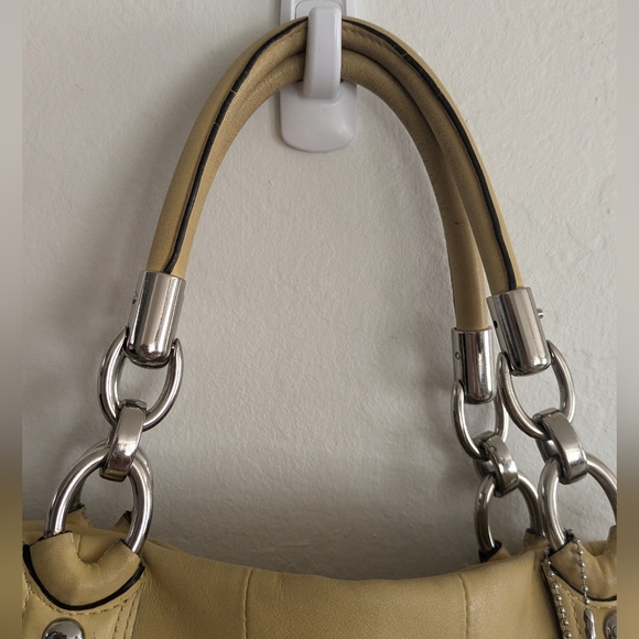 COACH YELLOW 💛 SATCHEL LEATHER SHOULDER BAG - Picture 8 of 16